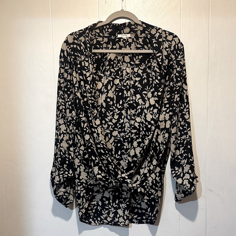 Pleione xl open front top‎